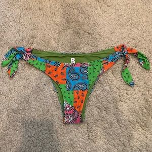 BLACKBOUGH - JUICY PATCH TIE BOTTOMS